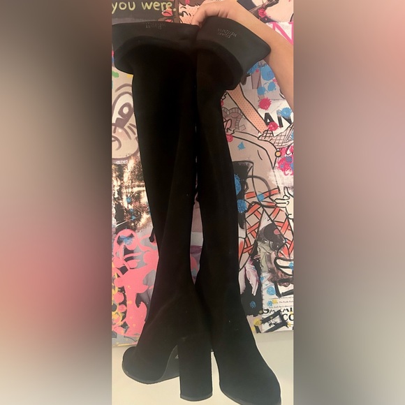 Stuart Weitzman over the knee suede black boots. - Picture 4 of 6